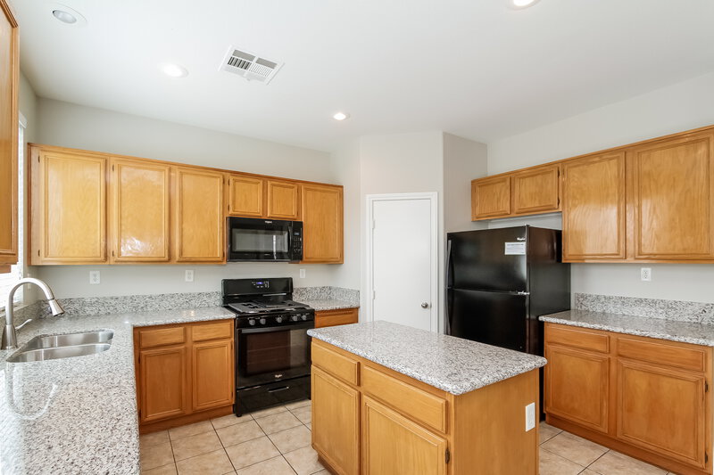 2,345/Mo, 9843 Shadow Grove Ave Las Vegas, NV 89148 Kitchen View