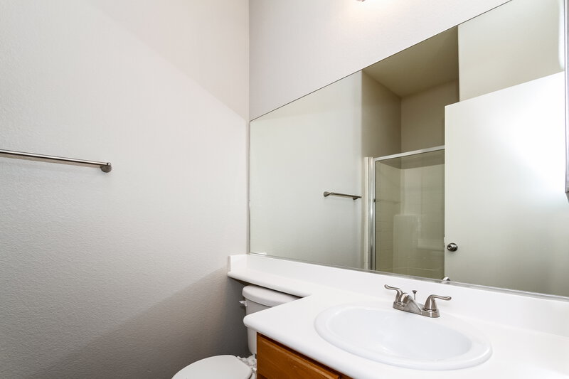 2,345/Mo, 9843 Shadow Grove Ave Las Vegas, NV 89148 Bathroom View