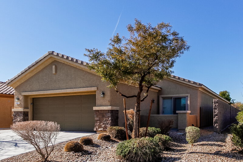 2,345/Mo, 3923 Shetland Pony St Las Vegas, NV 89122 Front View
