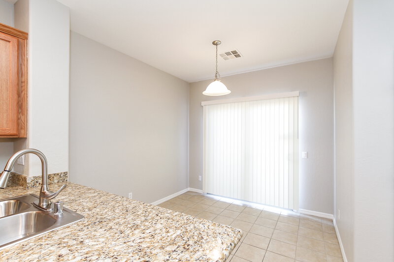 2,345/Mo, 3923 Shetland Pony St Las Vegas, NV 89122 Kitchen View 2