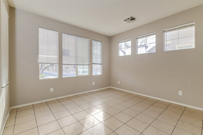 2,200/Mo, 4448 Nestos Valley Ave North Las Vegas, NV 89031 Dining Room View