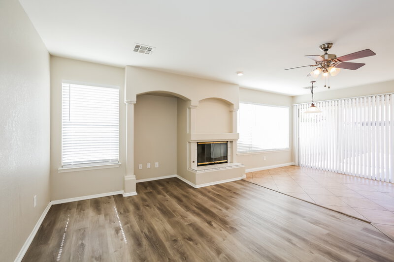 3,080/Mo, 4943 Monte del Sol Ln North Las Vegas, NV 89031 Family Room View