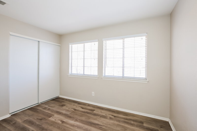 3,080/Mo, 4943 Monte del Sol Ln North Las Vegas, NV 89031 Bedroom View 2