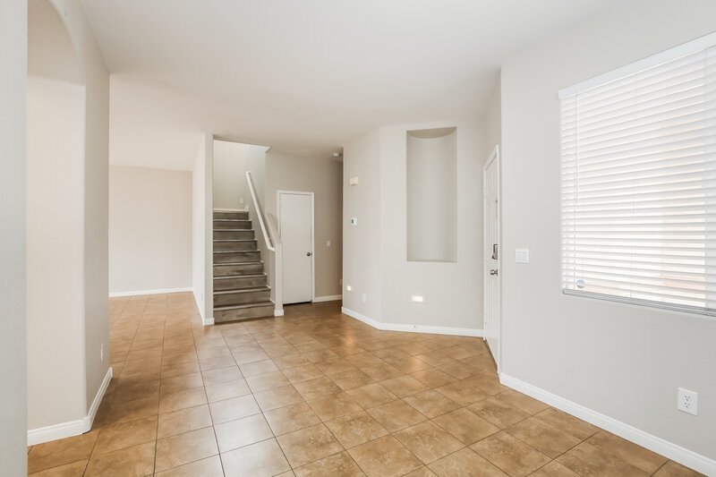 2,075/Mo, 7620 Eminence Ct Las Vegas, NV 89131 Foyer View