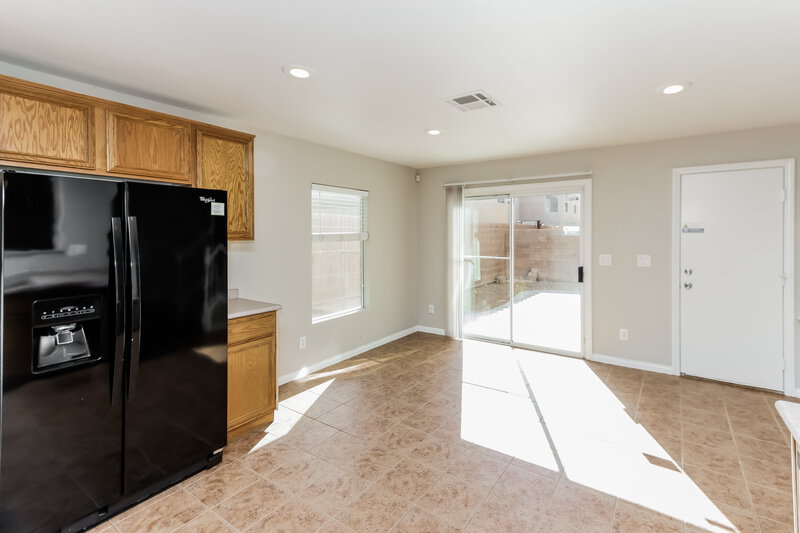 2,345/Mo, 652 Shadwell St Las Vegas, NV 89178 Kitchen View