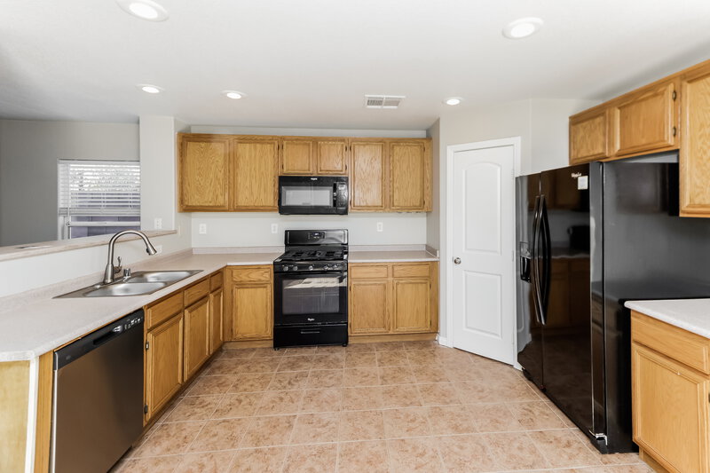 2,345/Mo, 652 Shadwell St Las Vegas, NV 89178 Kitchen View 2