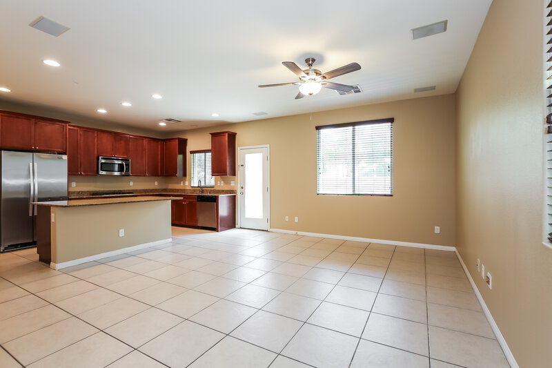1,835/Mo, 10549 Seasonable Dr Las Vegas, NV 89129 Dining Room View