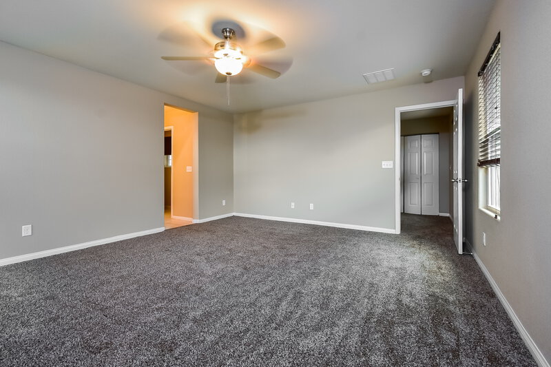 2,000/Mo, 10549 Seasonable Dr Las Vegas, NV 89129 Main Bedroom View 2