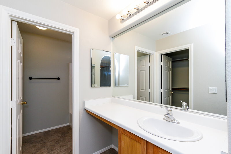 2,190/Mo, 5309 Santa Fe Heights St North Las Vegas, NV 89081 Misc View 7