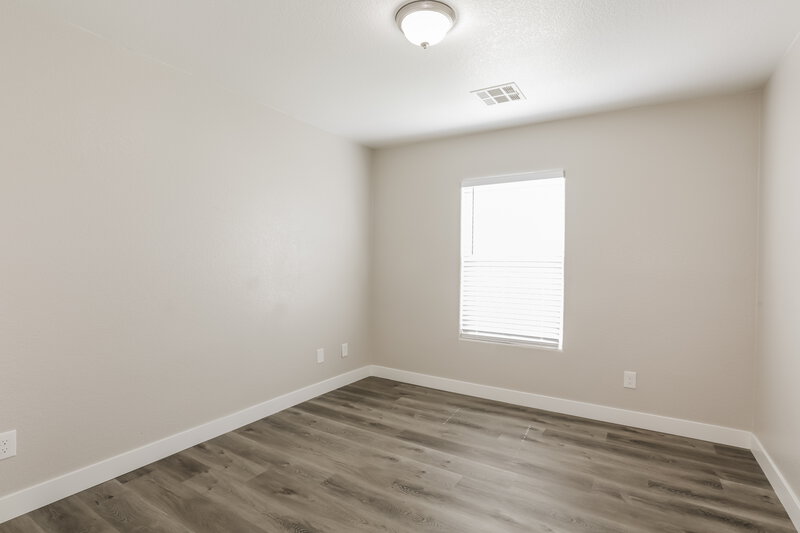 2,075/Mo, 5945 Tamarack Lodge Ln North Las Vegas, NV 89081 Bedroom View