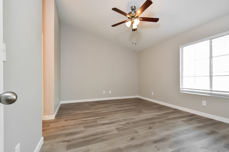 1,840/Mo, 4505 Dagnar Ct North Las Vegas, NV 89031 Main Bedroom View