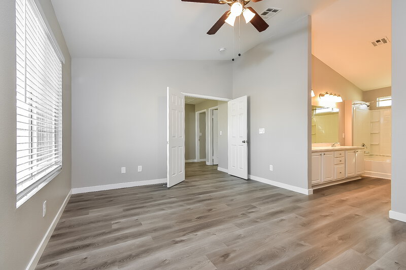 1,840/Mo, 4505 Dagnar Ct North Las Vegas, NV 89031 Main Bedroom View 2