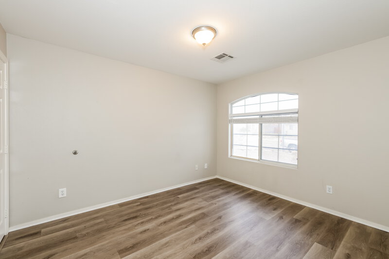 1,930/Mo, 546 Truffles St Henderson, NV 89015 Bedroom View 2