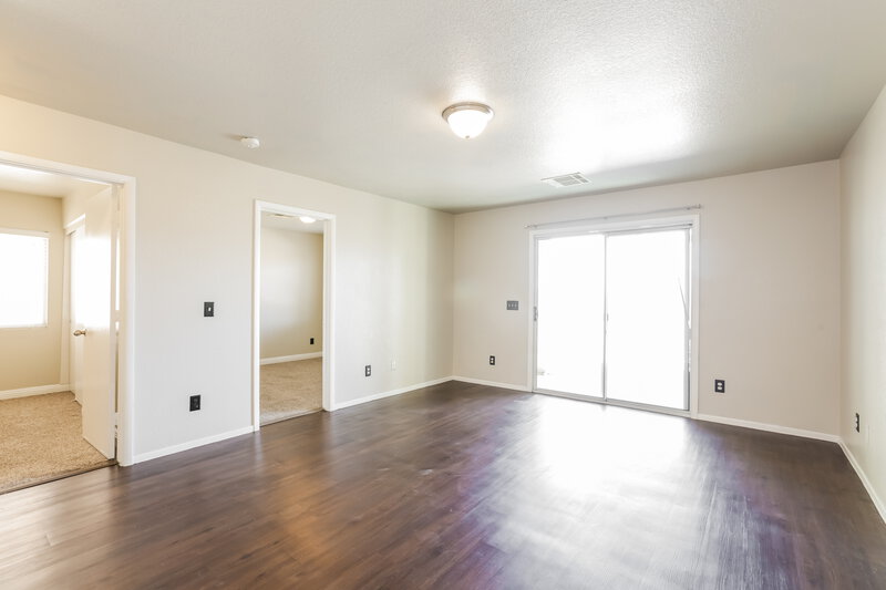 2,290/Mo, 9124 Black Elk Ave Las Vegas, NV 89143 Family Room View