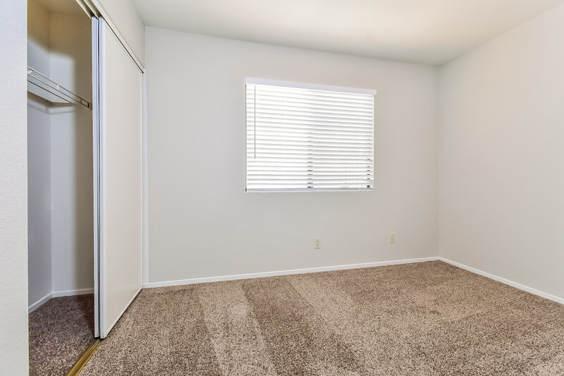 2,315/Mo, 2660 Storey Cir Henderson, NV 89074 Bedroom View 2