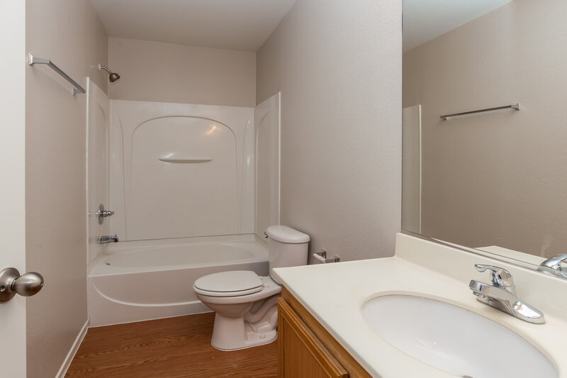 1,710/Mo, 3113 Hartley Cove Ave North Las Vegas, NV 89081 Bathroom View 2