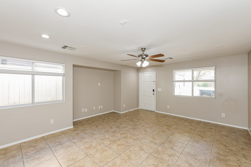 2,140/Mo, 8329 Wildwood Glen Dr Las Vegas, NV 89131 Living Room View 2