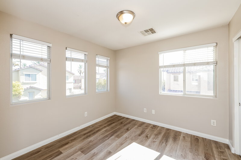 2,140/Mo, 8329 Wildwood Glen Dr Las Vegas, NV 89131 Bedroom View