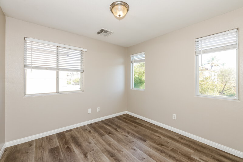 2,140/Mo, 8329 Wildwood Glen Dr Las Vegas, NV 89131 Bedroom View 2