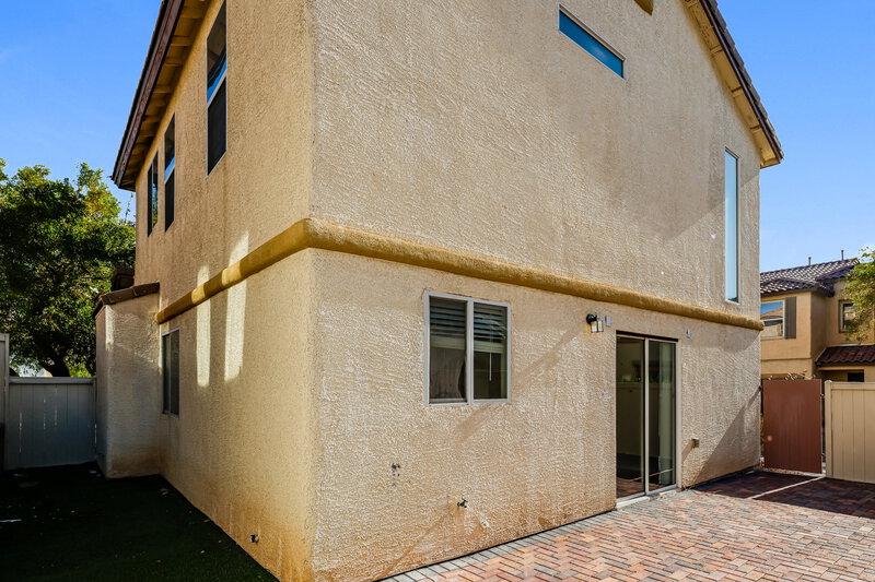 2,140/Mo, 8329 Wildwood Glen Dr Las Vegas, NV 89131 Rear View