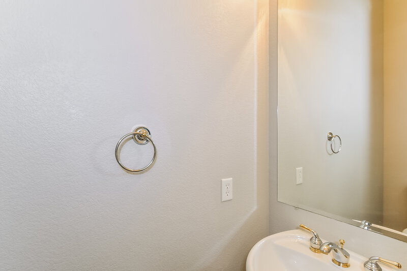 2,700/Mo, 10510 Eagle Nest St Las Vegas, NV 89141 Powder Room View