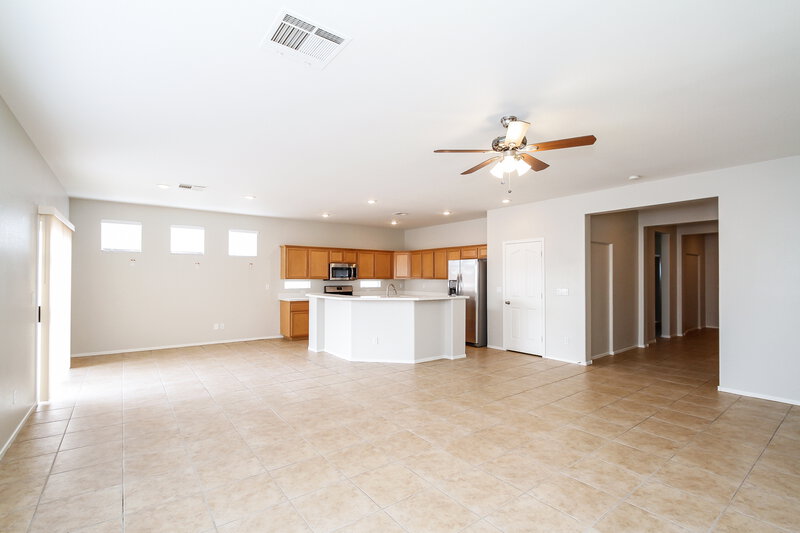 3,210/Mo, 4128 Autumndale Ave North Las Vegas, NV 89031 Living Room View 2
