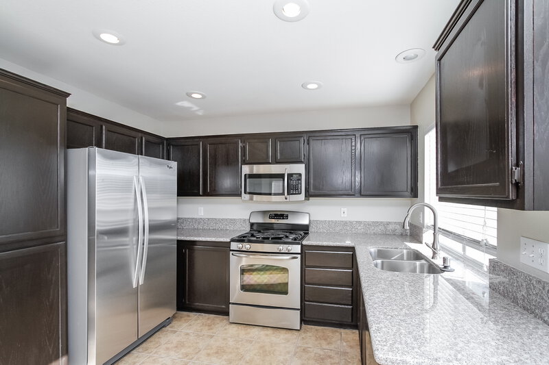 1,770/Mo, 4830 Via Maria Ct North Las Vegas, NV 89031 Kitchen View