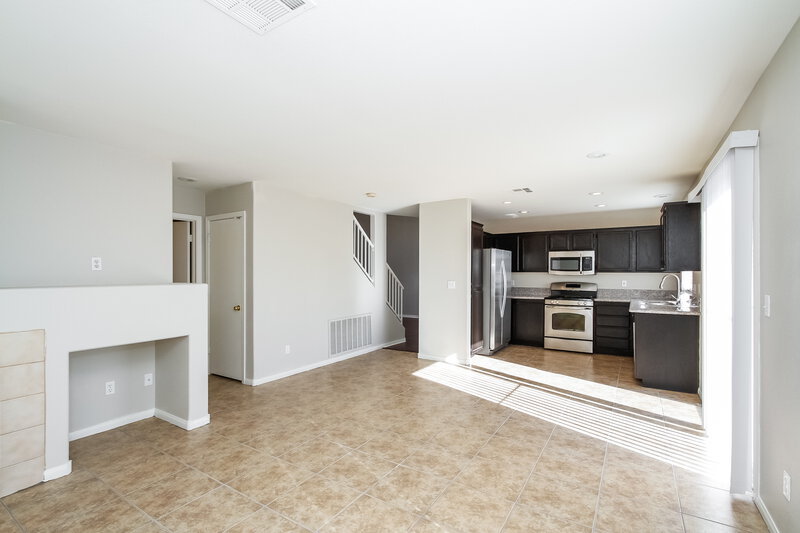 1,770/Mo, 4830 Via Maria Ct North Las Vegas, NV 89031 Family Room View 2