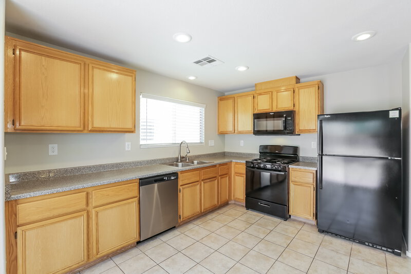 2,260/Mo, 8621 Palomino Ranch St Las Vegas, NV 89131 Kitchen View