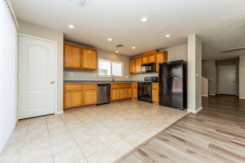 1,945/Mo, 8621 Palomino Ranch St Las Vegas, NV 89131 Kitchen View