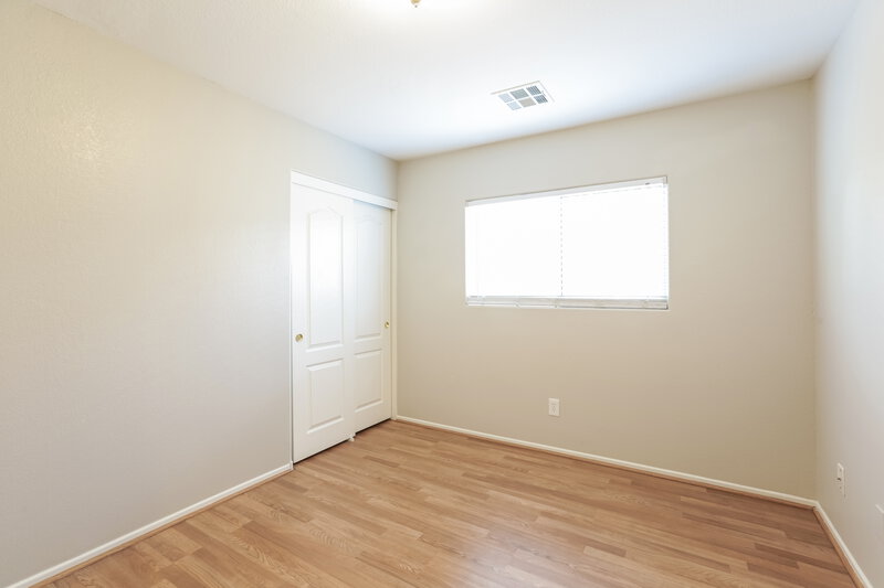 2,260/Mo, 8621 Palomino Ranch St Las Vegas, NV 89131 Bedroom View