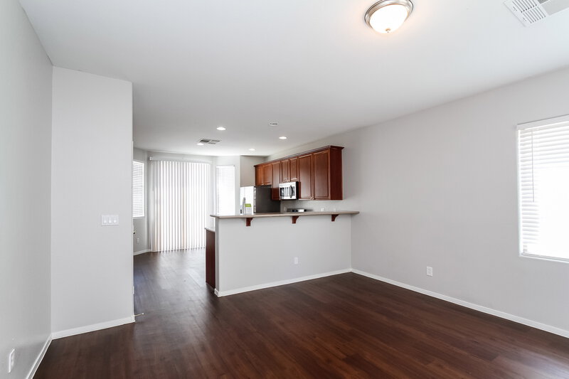 2,075/Mo, 3525 Simmering Sun Ct North Las Vegas, NV 89081 Living Room View 2