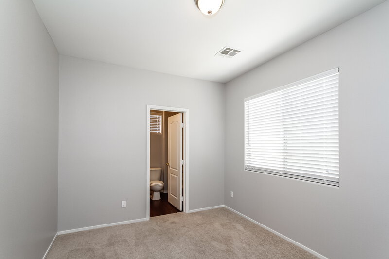 2,075/Mo, 3525 Simmering Sun Ct North Las Vegas, NV 89081 Bedroom View 4
