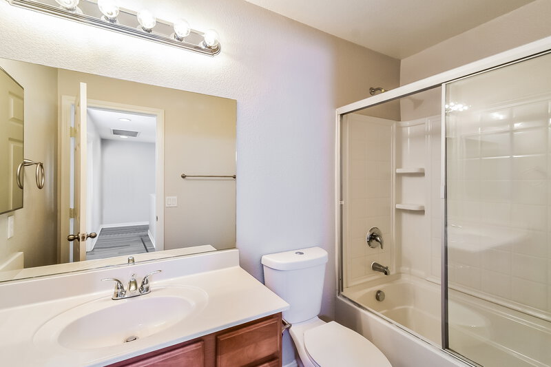 1,885/Mo, 347 Red Eucalyptus Dr Henderson, NV 89015 Bathroom View 2