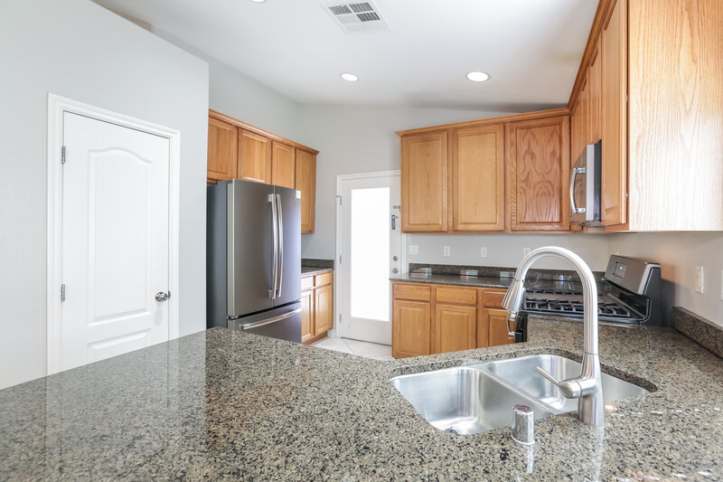 1,955/Mo, 7443 Glorious Sun Dr Las Vegas, NV 89178 Kitchen View 2