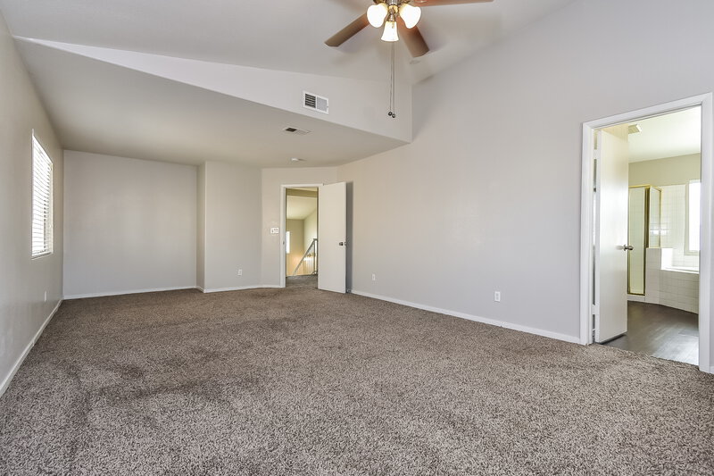 2,230/Mo, 4841 Villa Elisa Circle North Las Vegas, NV 89031 Main Bedroom View