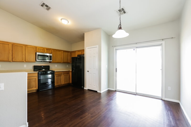 1,880/Mo, 6060 Leaping Foal St North Las Vegas, NV 89081 Dining Room View