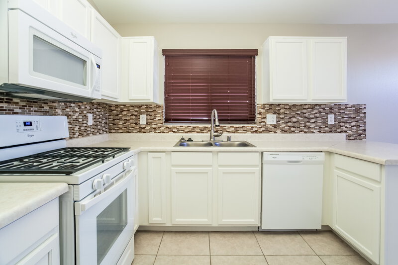 2,045/Mo, 8131 Defiance Avenue Las Vegas, NV 89129 Kitchen View