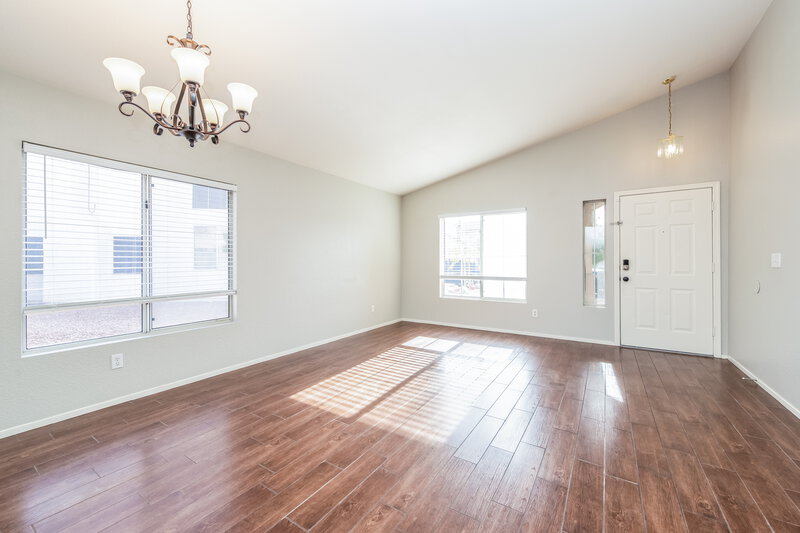 1,940/Mo, 6333 Winter Valley Ct Las Vegas, NV 89130 Dining Room View