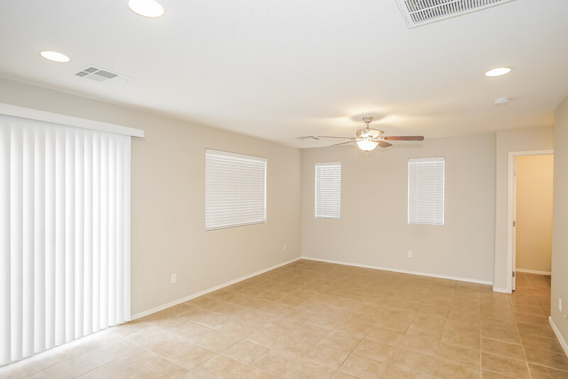 3,330/Mo, 1040 Valetta Flat Ave Las Vegas, NV 89183 Dining Room View