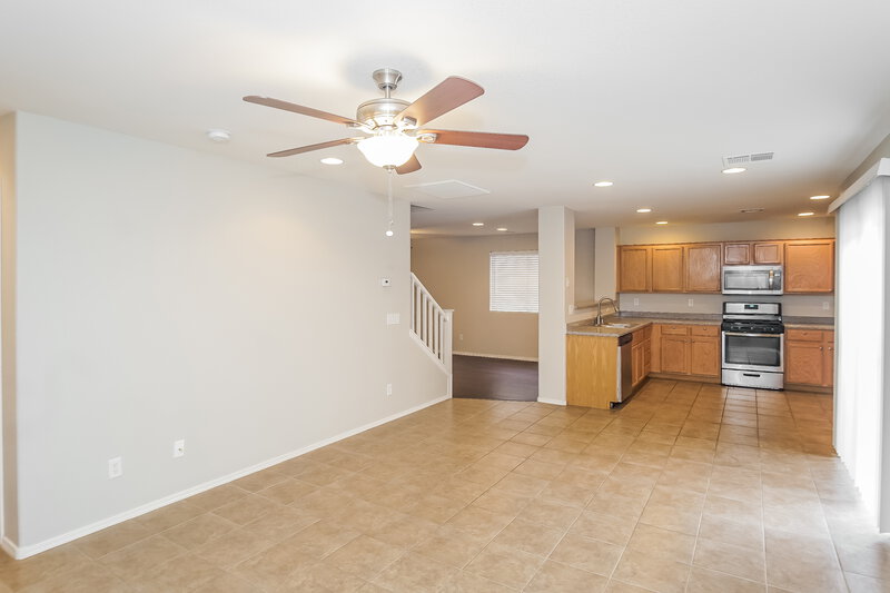 3,330/Mo, 1040 Valetta Flat Ave Las Vegas, NV 89183 Dining Room View 2