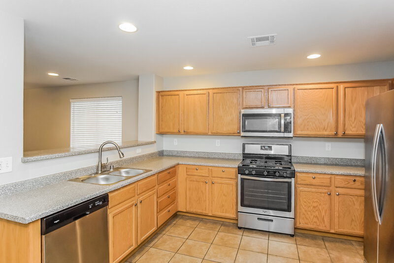 3,330/Mo, 1040 Valetta Flat Ave Las Vegas, NV 89183 Kitchen View