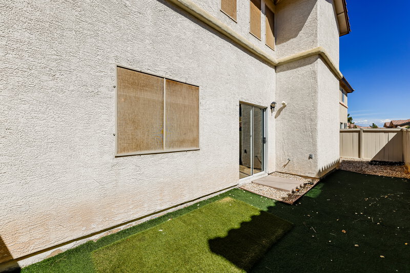 2,140/Mo, 1040 Valetta Flat Ave Las Vegas, NV 89183 Rear View