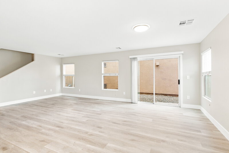 1,825/Mo, 4268 Perfect Drift St Las Vegas, NV 89129 Dining Room View