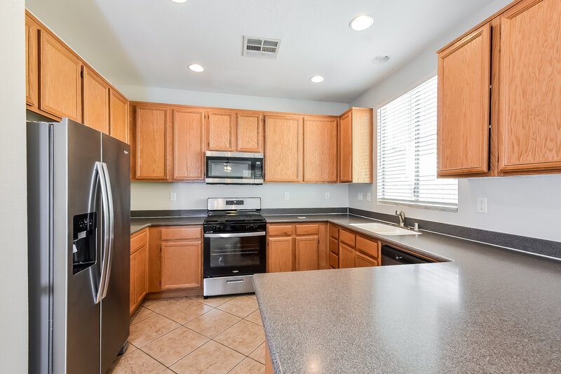 2,010/Mo, 1934 Silver Crest Ct. North Las Vegas, NV 89031 Kitchen View