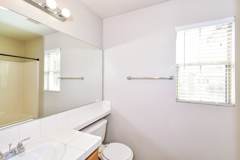 2,010/Mo, 1934 Silver Crest Ct. North Las Vegas, NV 89031 Bathroom View 2