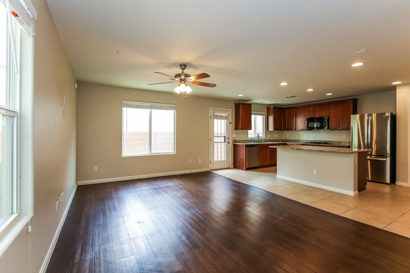 1,955/Mo, 10607 Seasonable Dr Las Vegas, NV 89129 Dining Room View