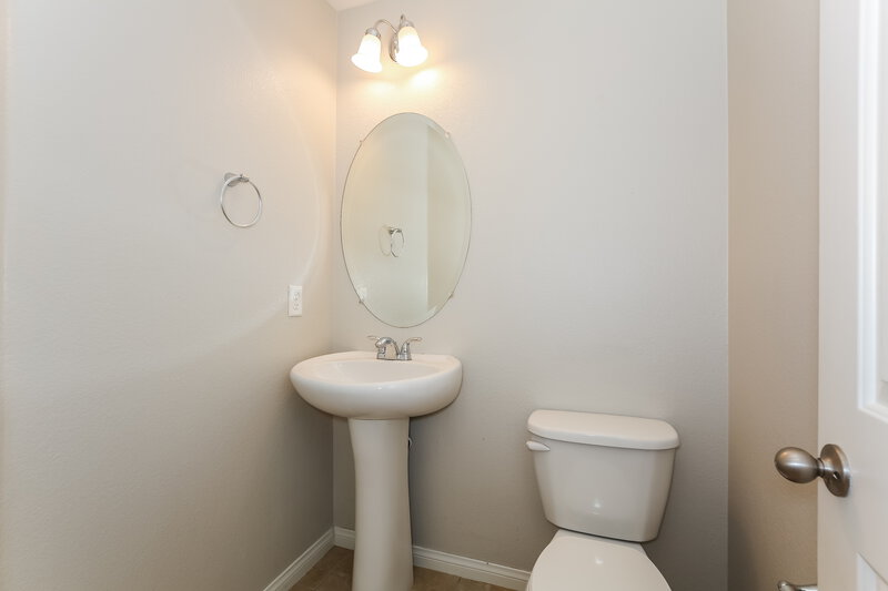 1,955/Mo, 10607 Seasonable Dr Las Vegas, NV 89129 Bathroom View