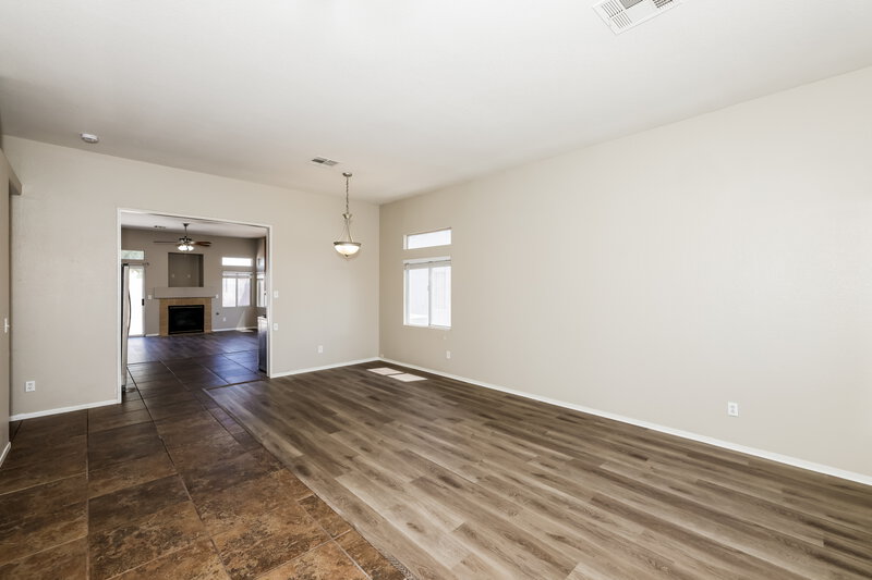 1,900/Mo, 2310 Panther Pl North Las Vegas, NV 89031 Living Room View