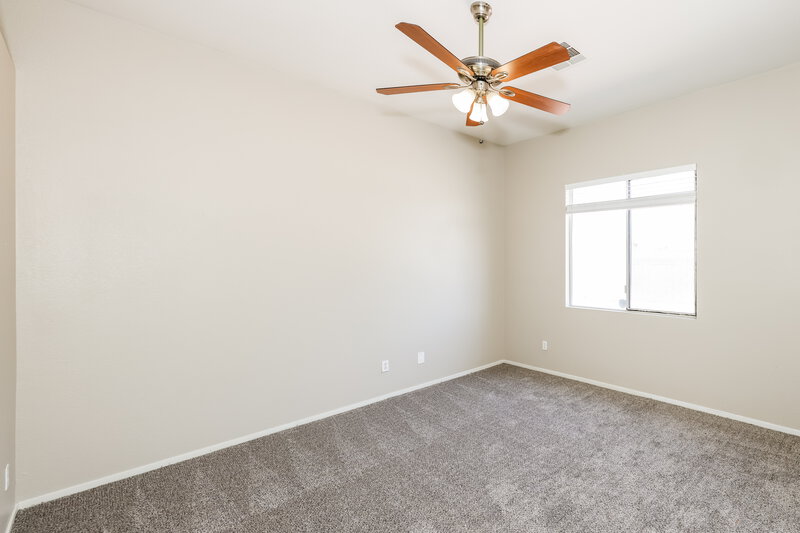 1,900/Mo, 2310 Panther Pl North Las Vegas, NV 89031 Bedroom View 3